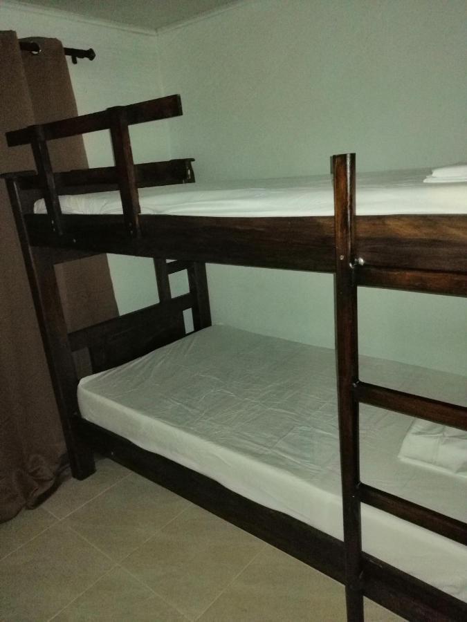 ホテル Miss Bassy'S Lodging San Andrés エクステリア 写真