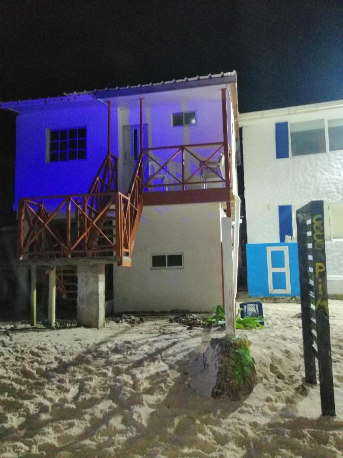 ホテル Miss Bassy'S Lodging San Andrés エクステリア 写真